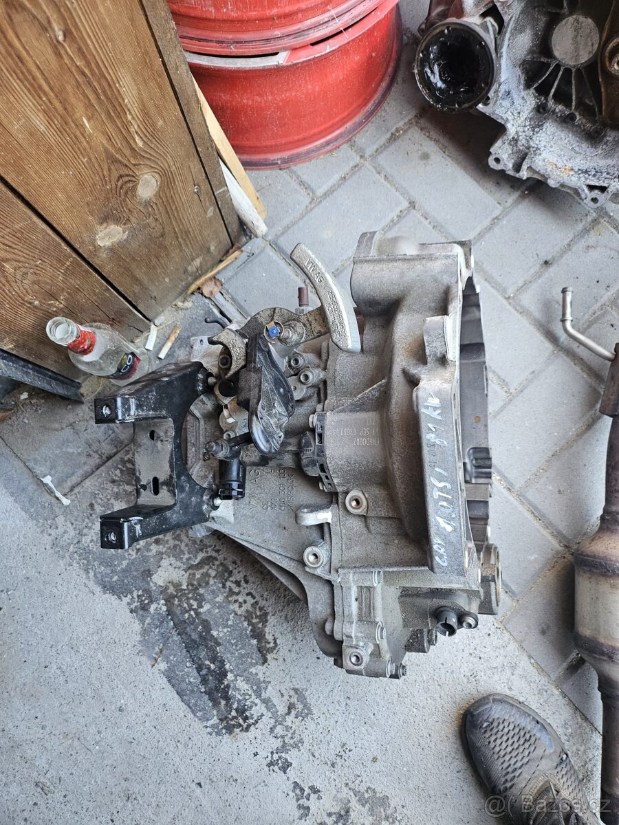 Škoda Rapid sedan a spaceback. - 4