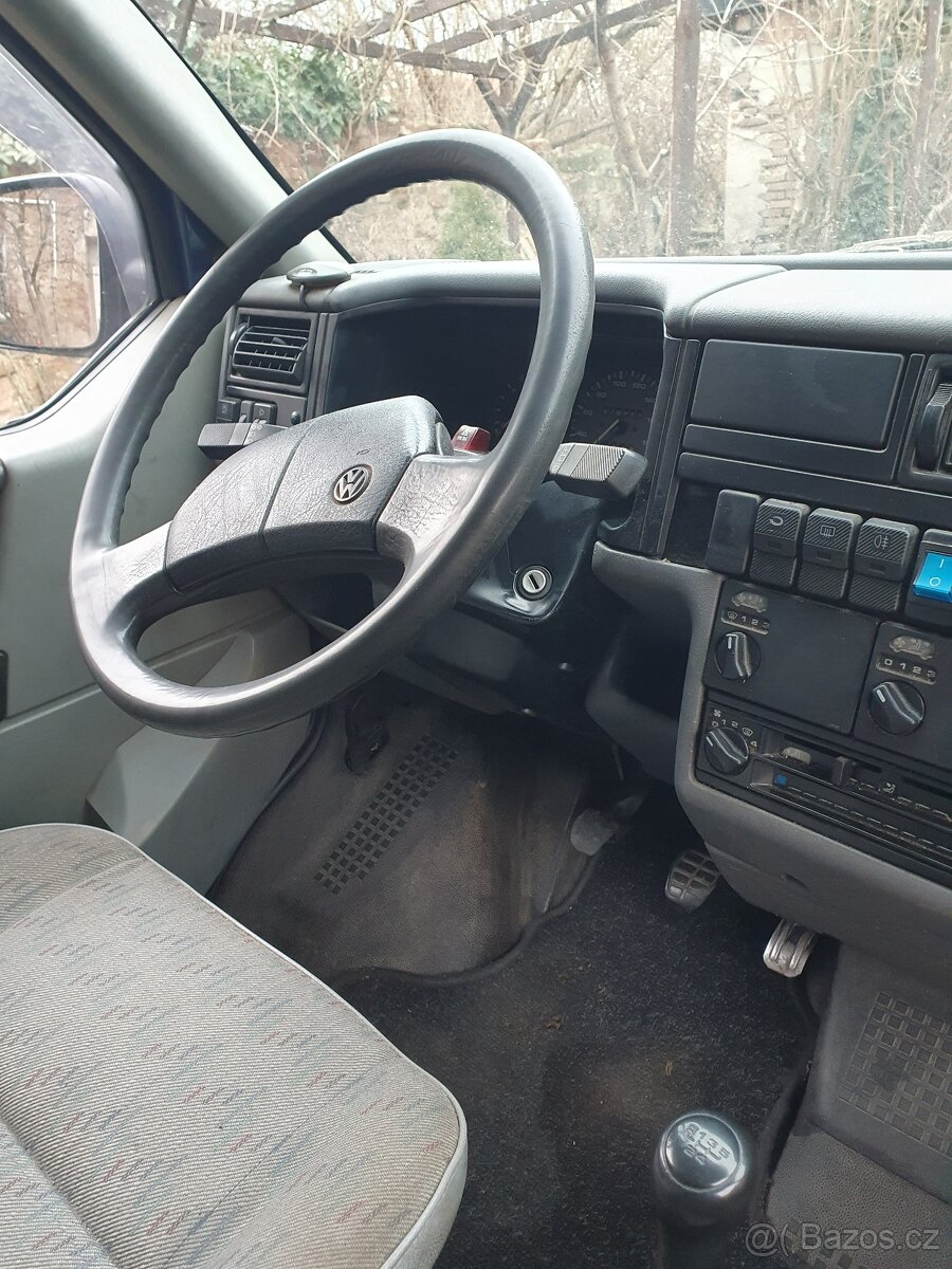 Prodám VW Caravelle T4 1996 2,4D 9 míst - 4