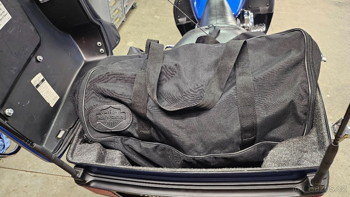 Harley Davidson - 4