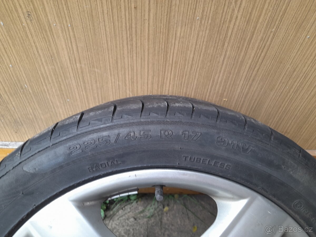 Sada alu kola Audi A4 - 4