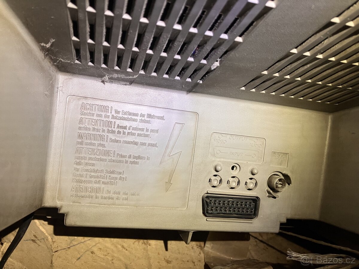 Televize Samsung CZ-21F12T - 4