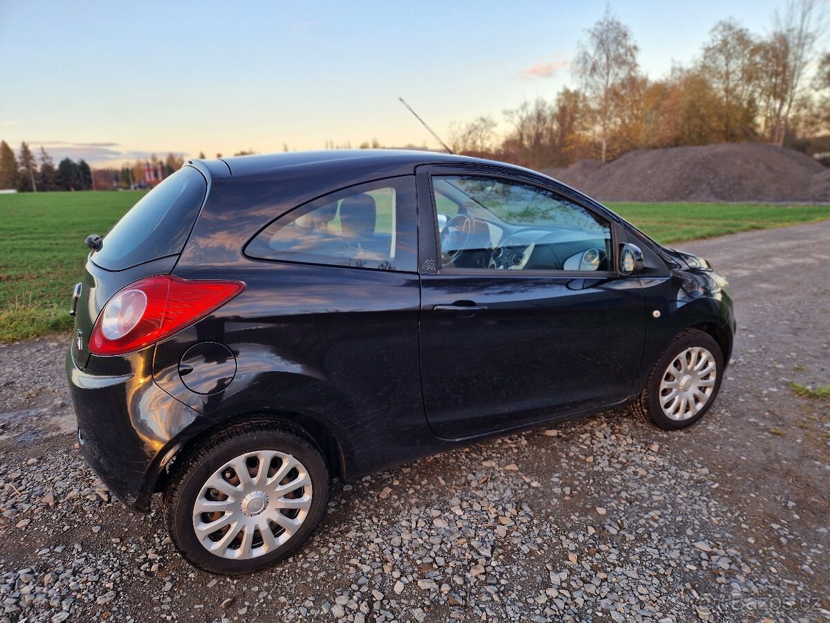 Ford Ka 1.3 benzin - Titanium - klimatizace - - 4