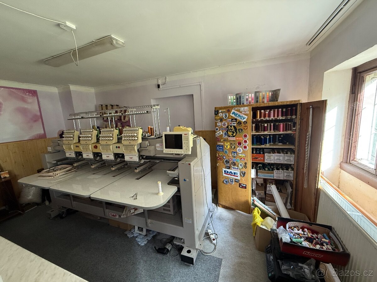 Průmyslový vyšívací stroj - 4