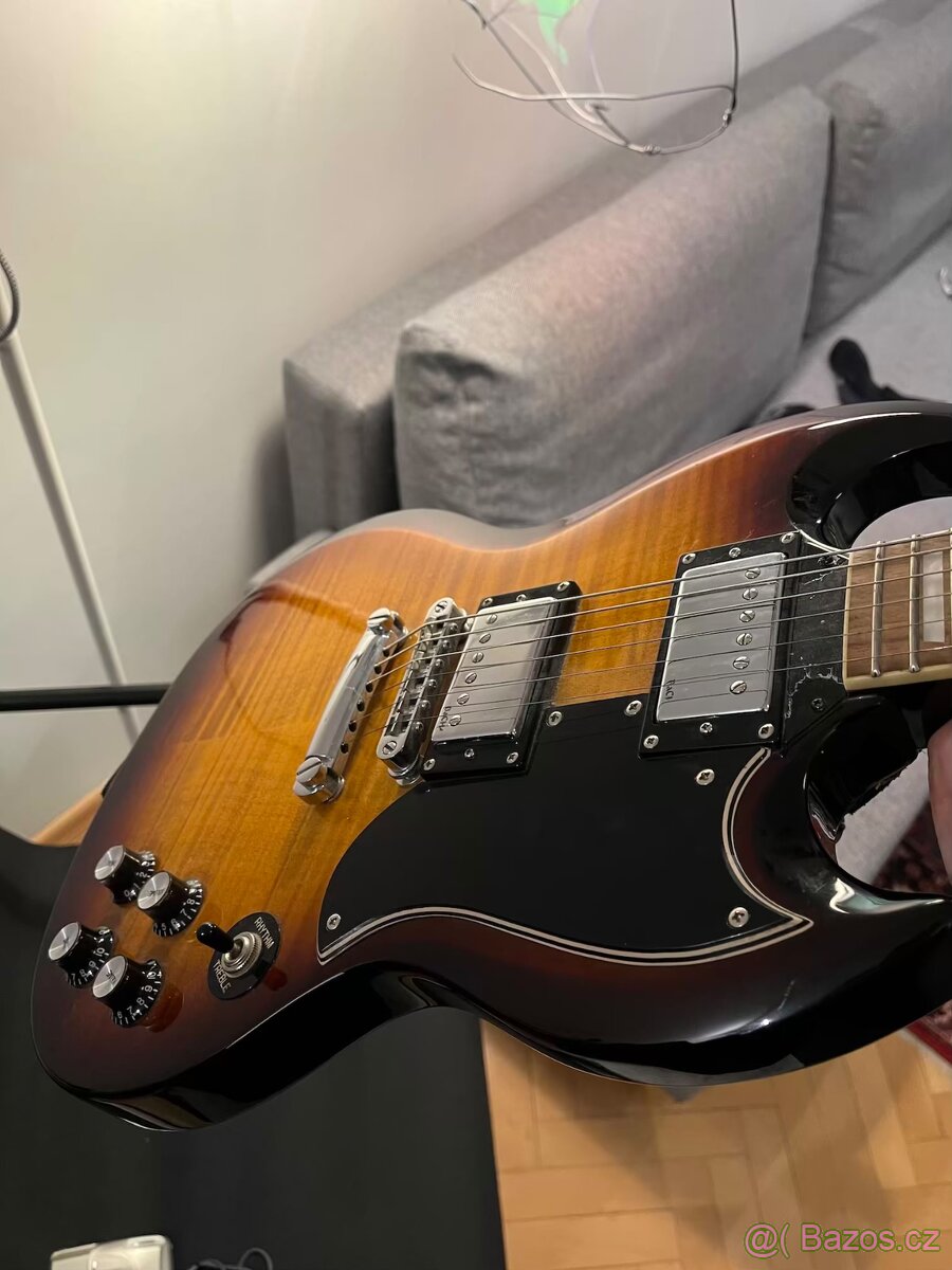 Elektricka kytara BACH - 4