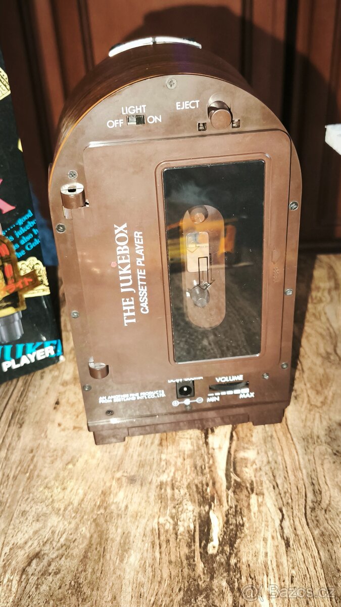 Starý Jukebox cassette player. - 4