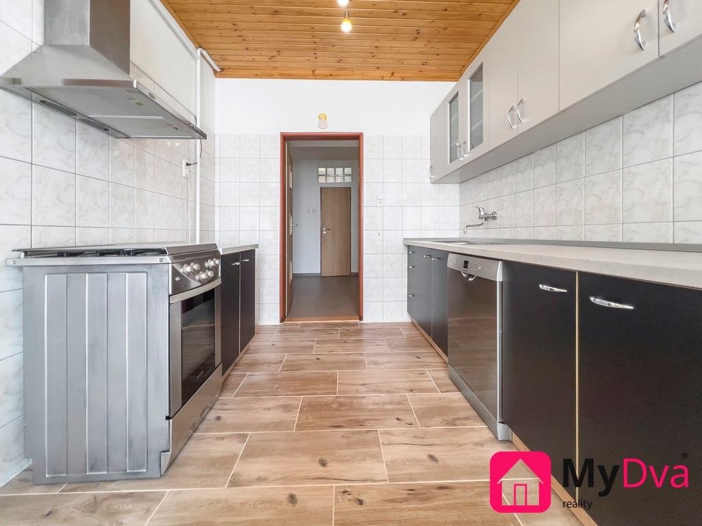 ZNOJMO - PRONÁJEM BYTU 2+1 - 4