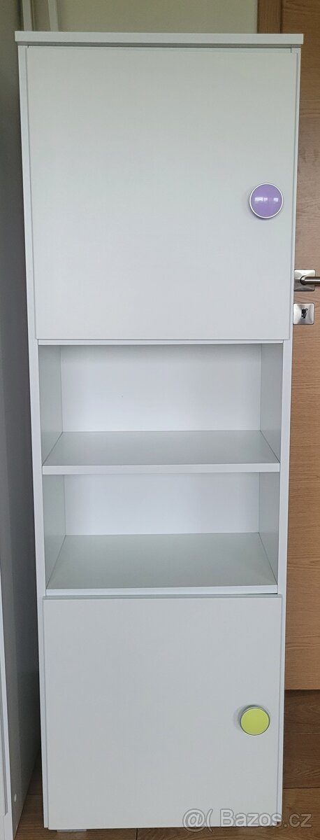 Dřevěná knihovna Kika - 4