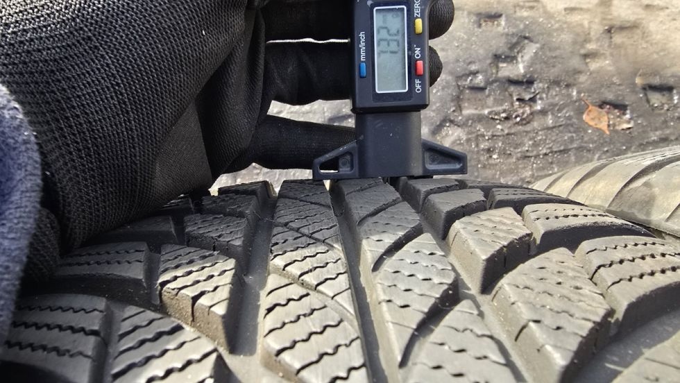 Zimní pneu 205/60/16 Bridgestone - 4