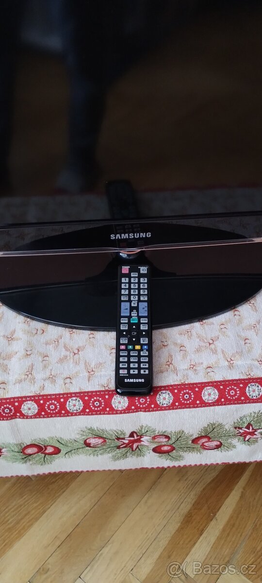 SAMSUNG HD 32" LCD televize SAMSUNG HD - 4