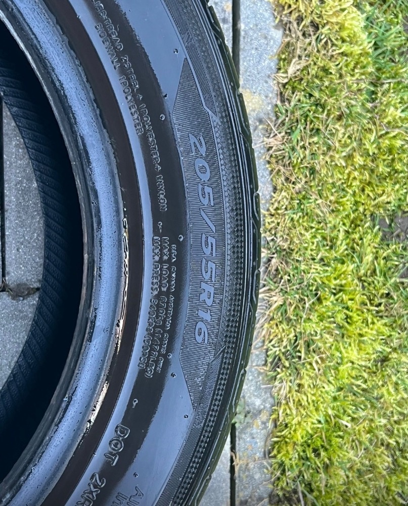 Prodám sadu letních pneu Hankook - 4