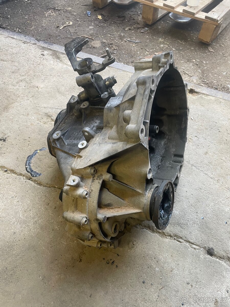 PŘEVODOVKA VW golf 6 - 4