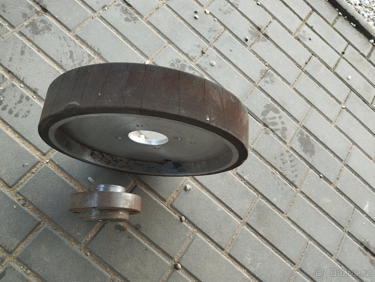 Hliníkové pogumované kolo - 4