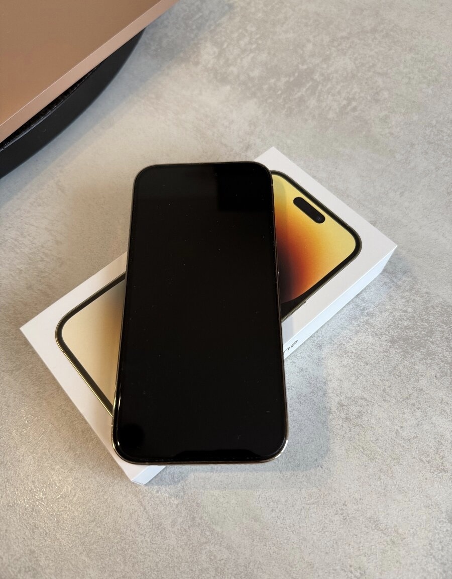 Apple iPhone 14 Pro Gold - 4