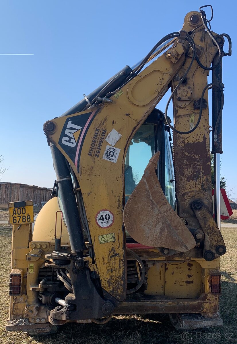 Kolový traktor-bagr Caterpillar 434E - 4