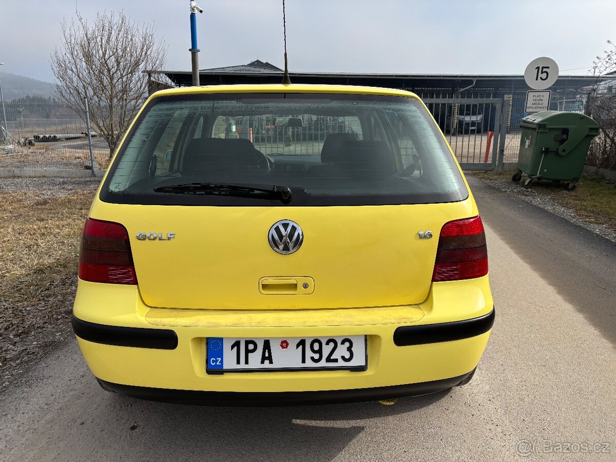 VW Golf IV 1.6i - 4