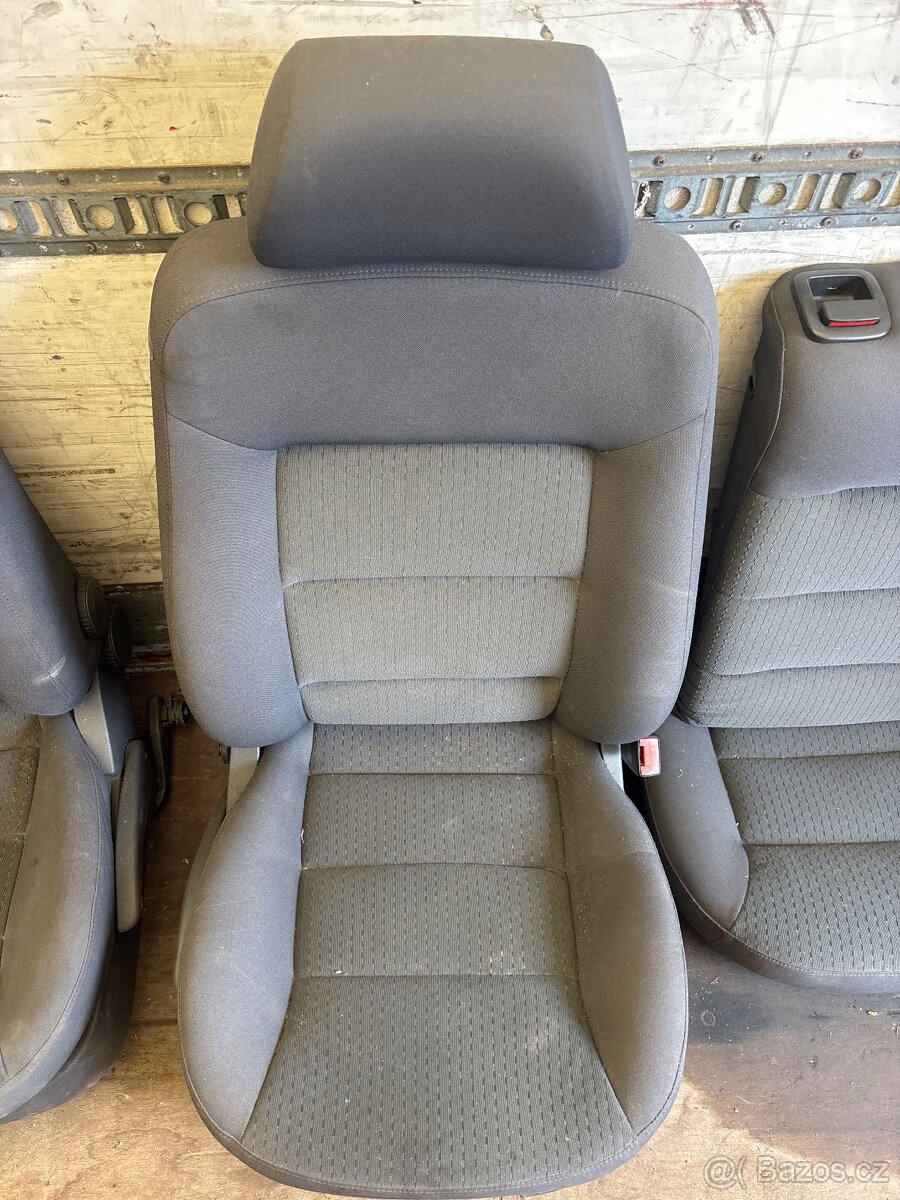 Sedacky VW passat b 5, b5.5 kombi - 4