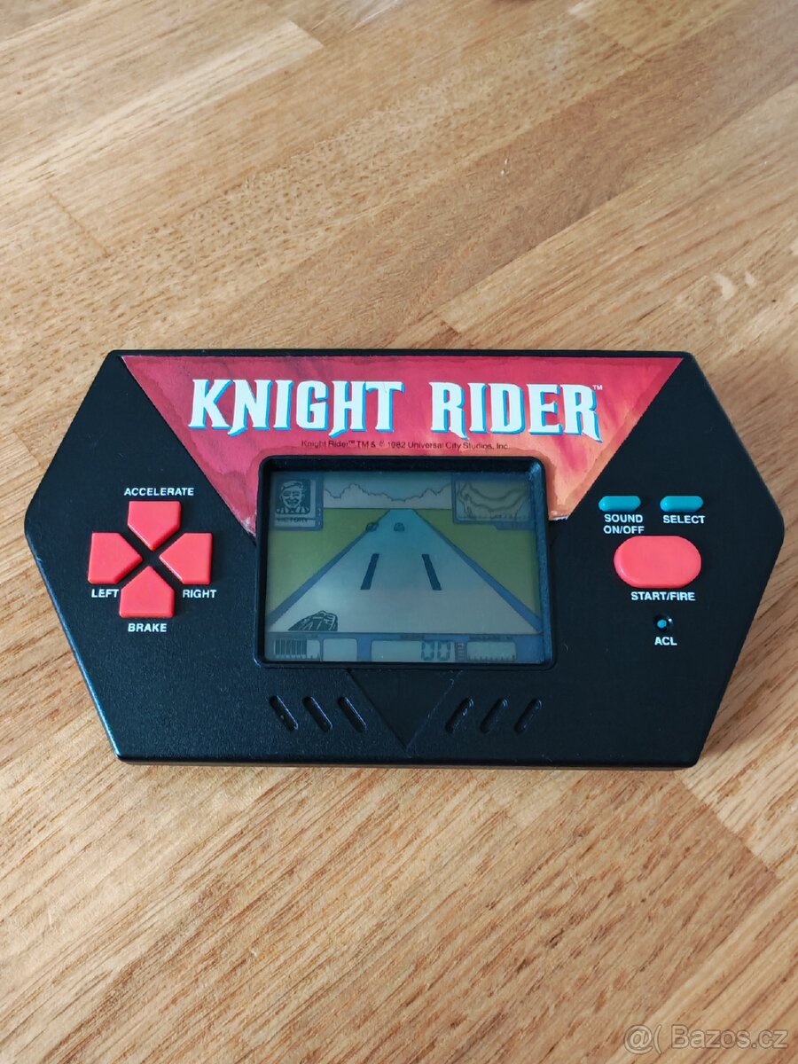 Retro digitální hra Knight Rider - 4