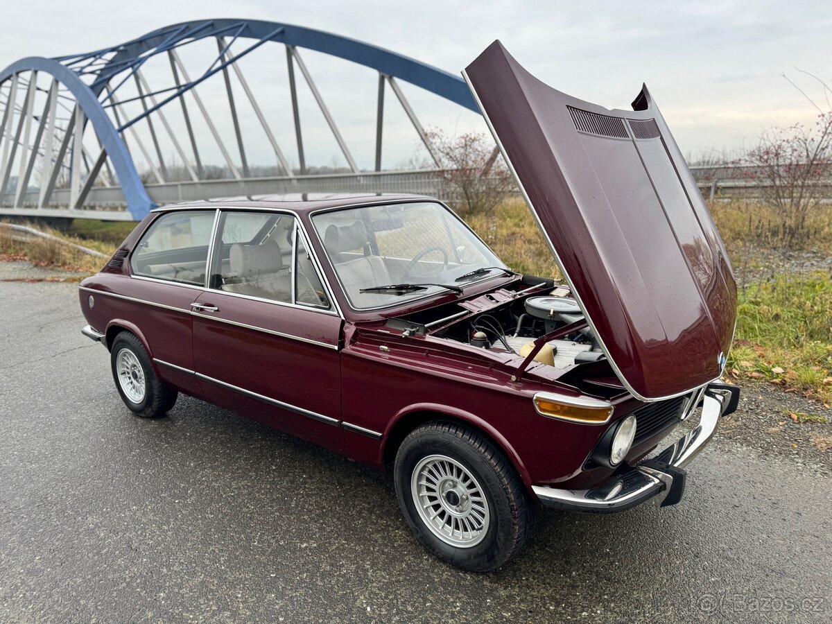 BMW 2002 Touring Malaga Rot - 4
