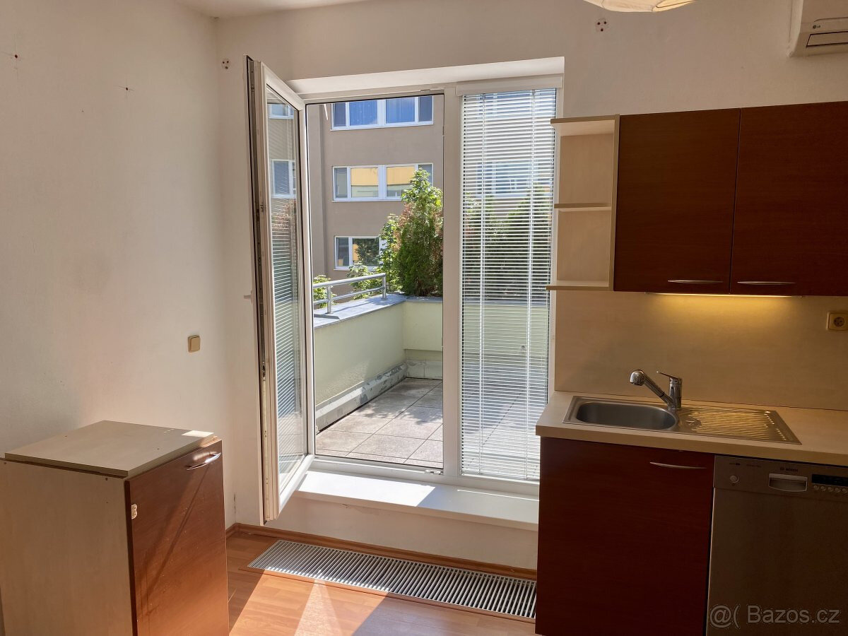 Pronájem bytu 3+kk, Chudčická, Bystrc, 22 000 Kč/měs, 73 m2 - 4