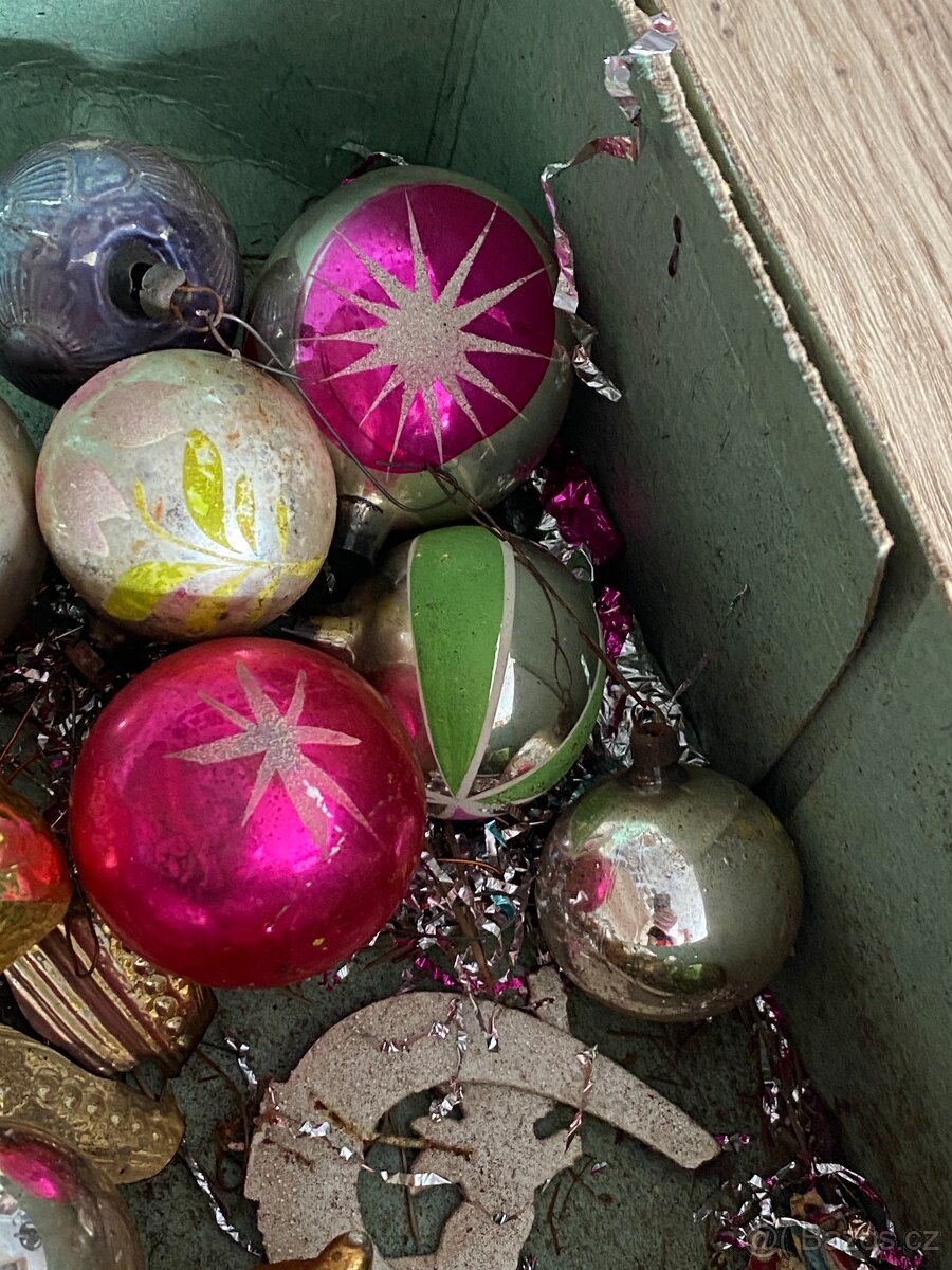 staré vánoční ozdoby světýlka baňky vánoční ozdoby - 4