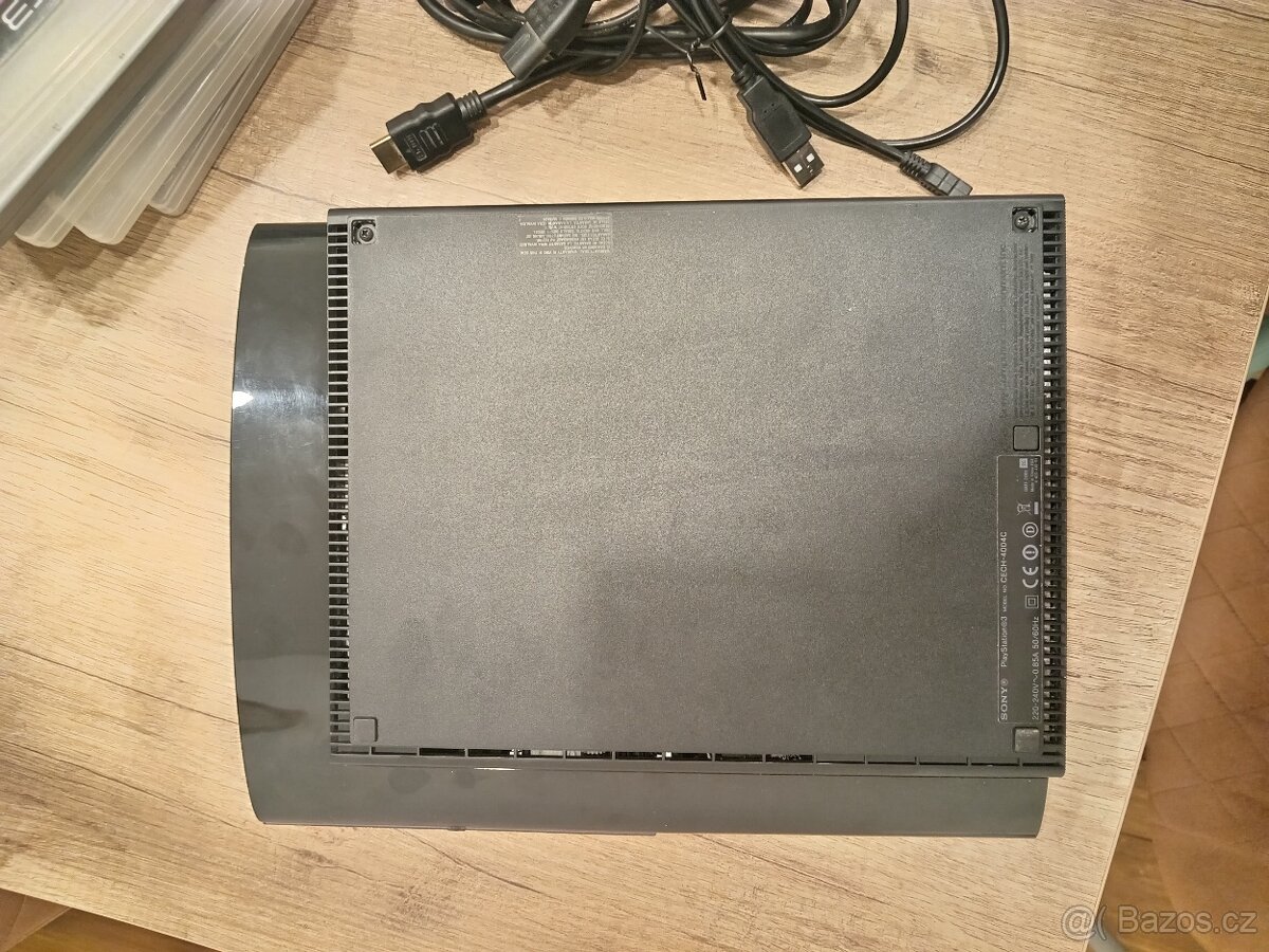 PlayStation 3 Super Slim 500GB + 6 Her - 4