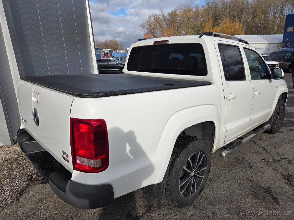 VW AMAROK 2.0 TDI 4X4 181000KM 103KW TĚSNĚNÍ POD HLAVOU KO