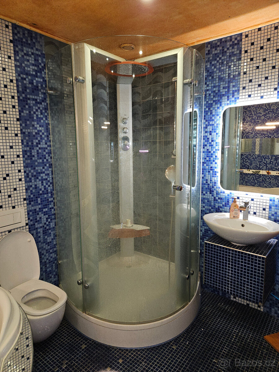 Zástěny, skleněná zástěna, plastová zástěna - 4