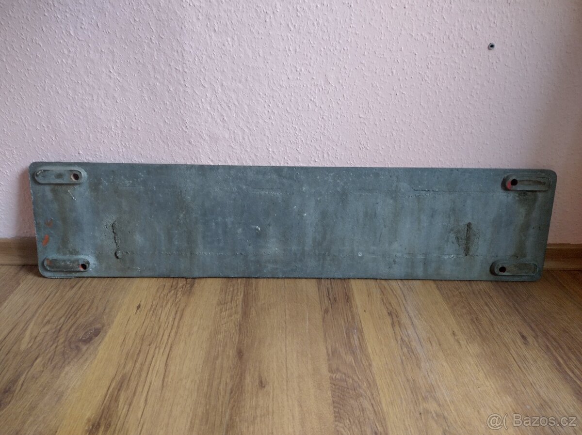 Cedule z motorového vozu 810 - 4