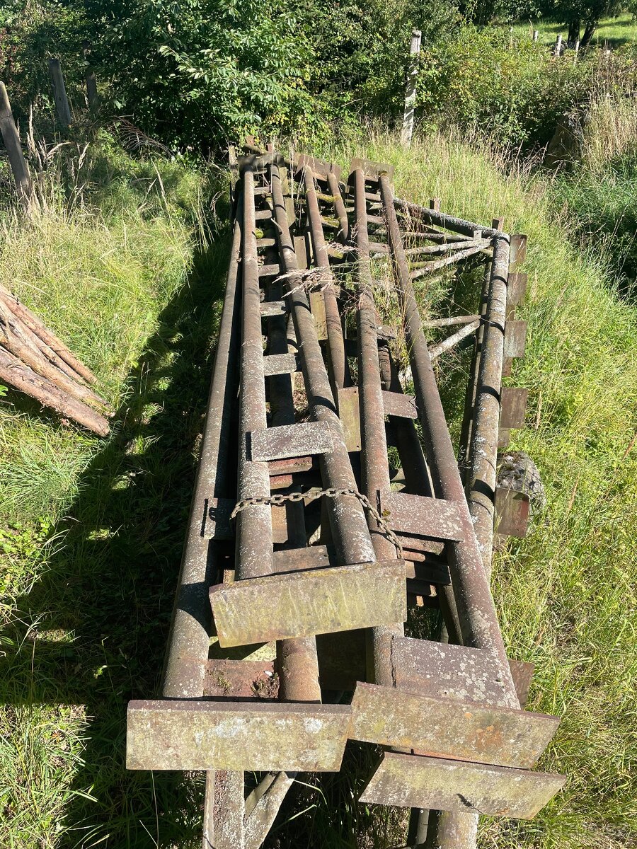 Ocelová konstrukce haly/přístřešek (Výška 9,84m; šířka 12m) - 4