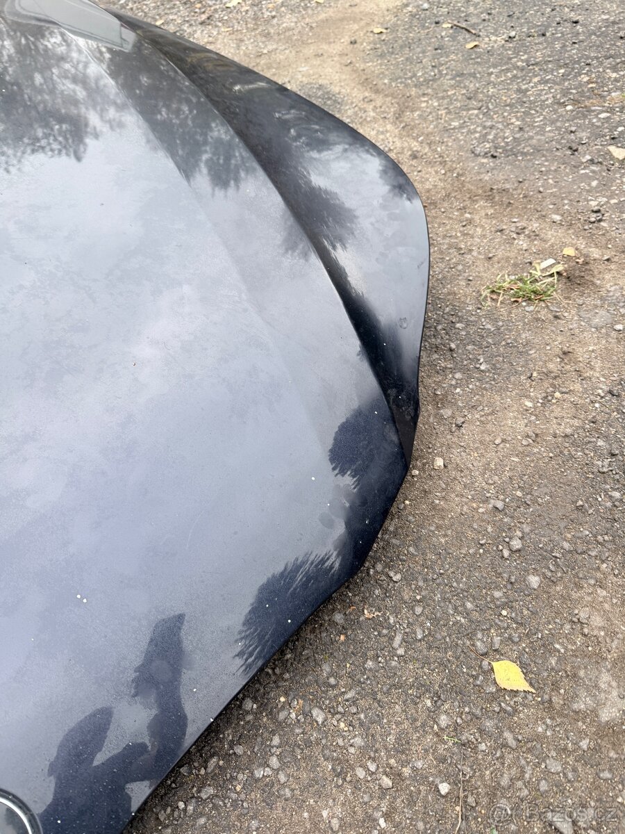 BMW e61 525d lci přední kapota - 4