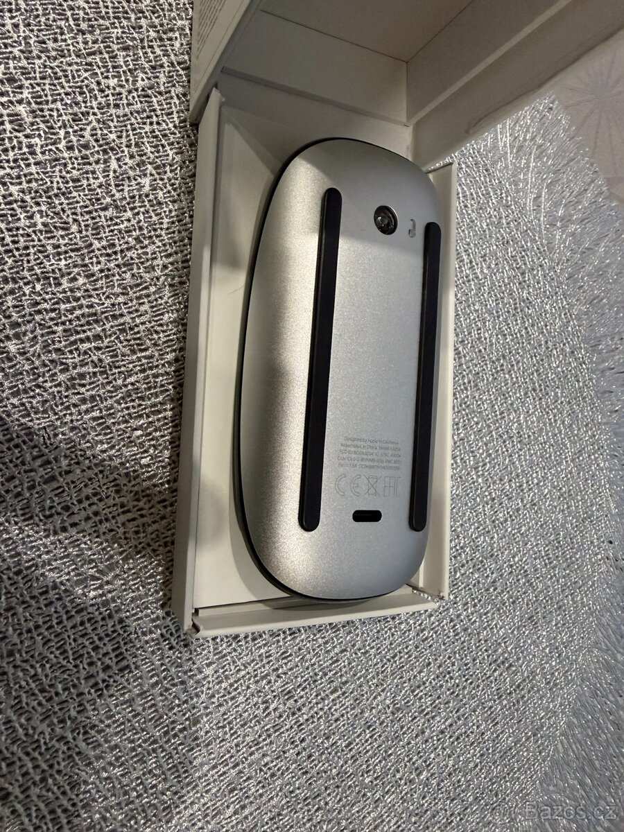 Apple Magic Mouse Multi-Touch povrch, černá - 4