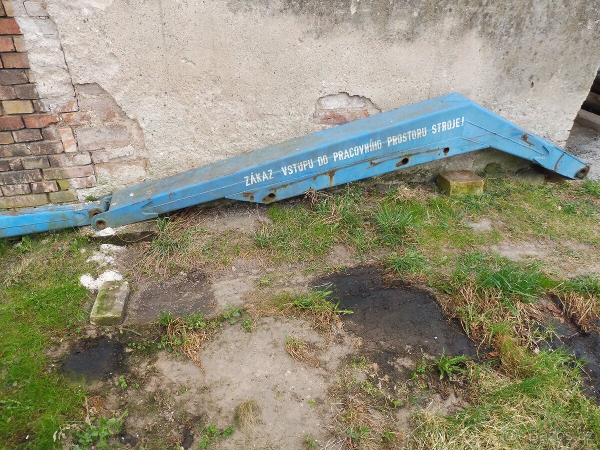 Rameno nakladač UNHZ - 4