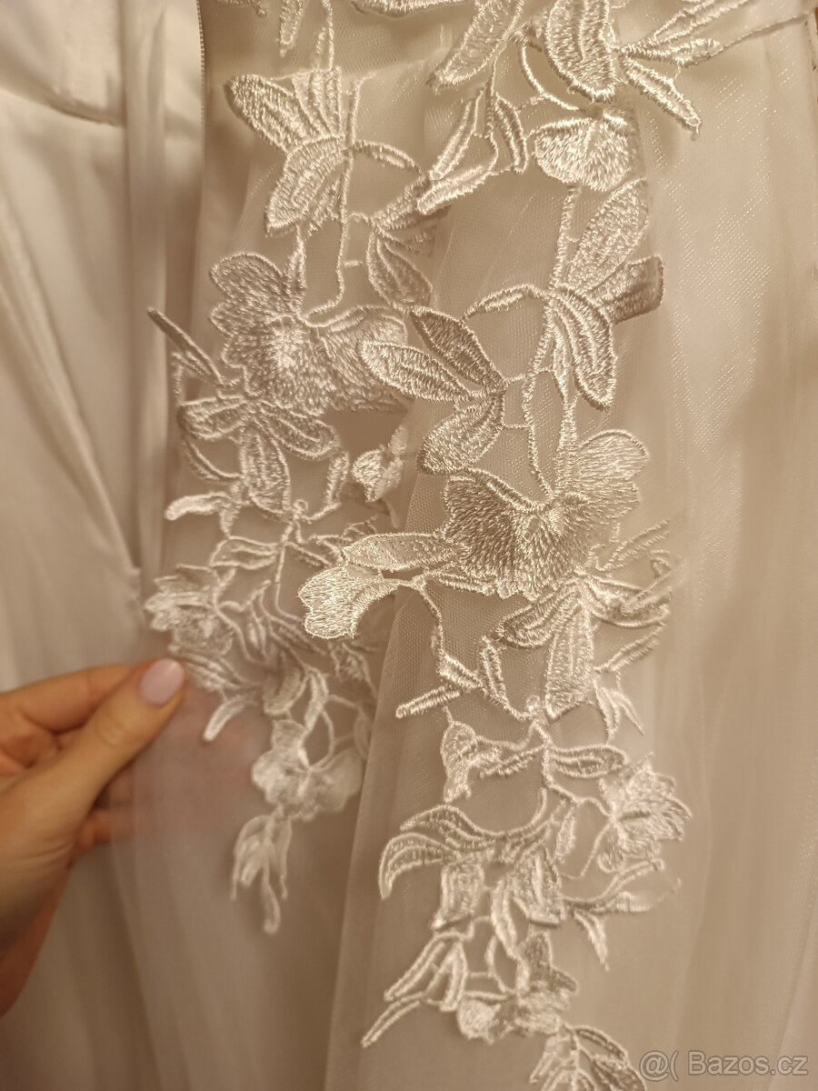 XS svatební šaty se stuhou - 4