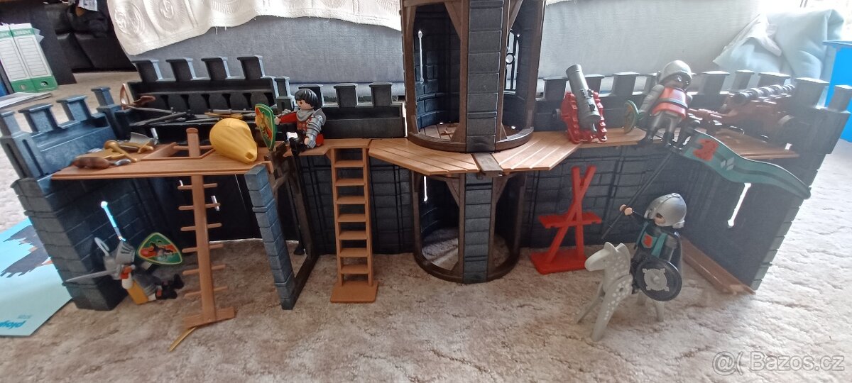Playmobil Knight's Castle - 4