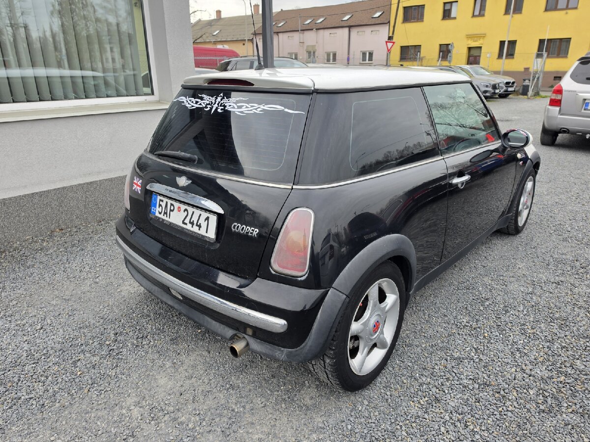 Mini Cooper
1.6 - 4
