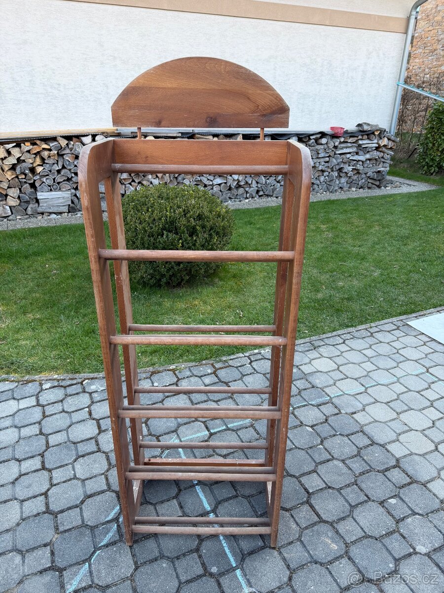 Dřevěné regály - 4