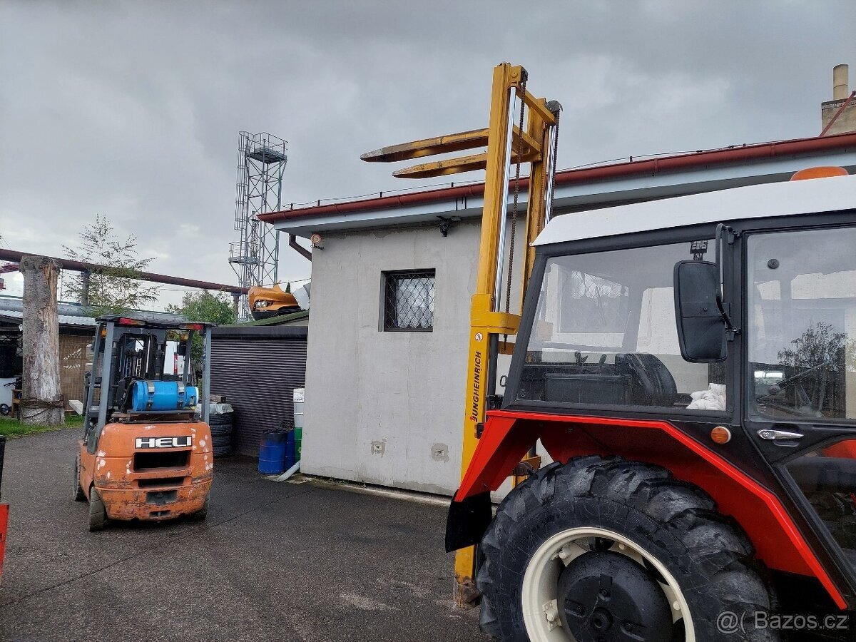 Vysokozdvižné zařízení na traktor Jungheinrich - 4