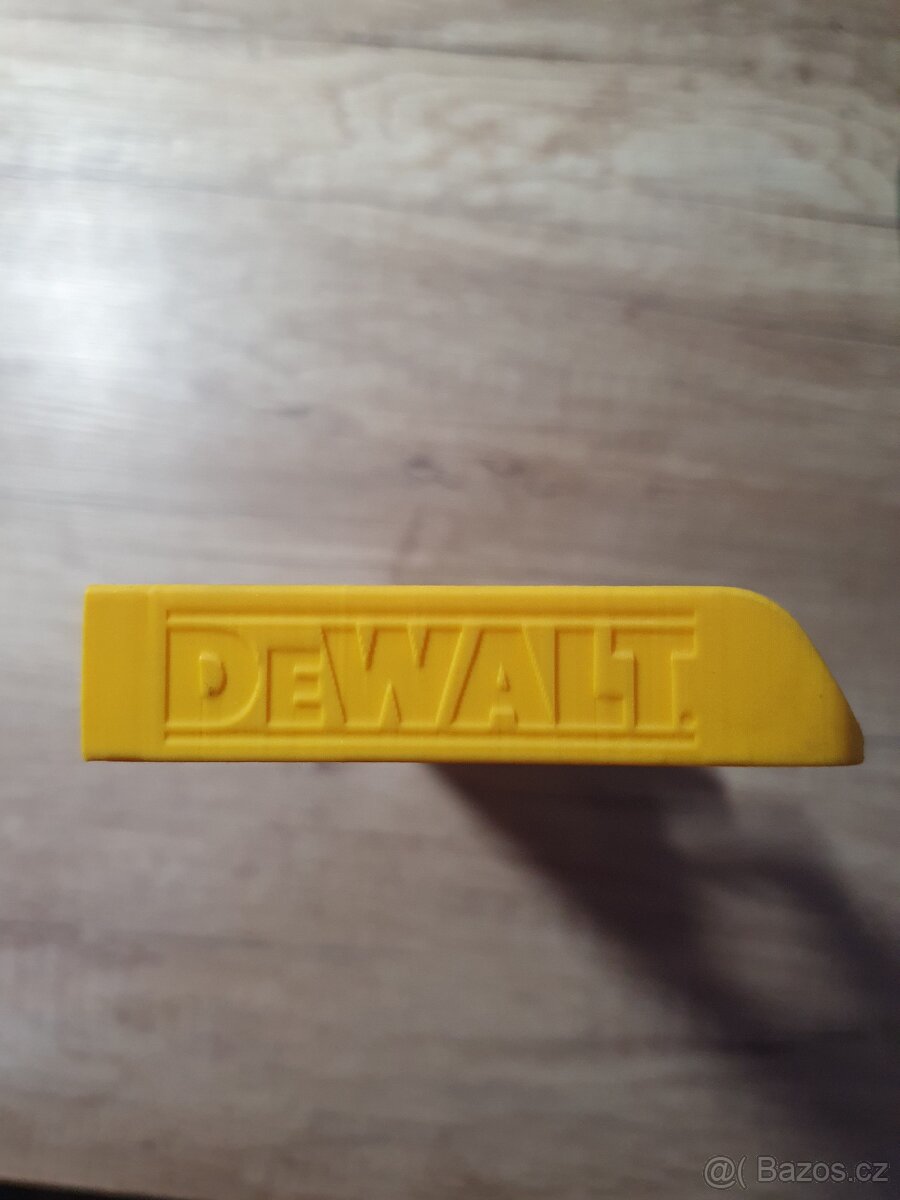 Držák na Aku Baterie. - 4