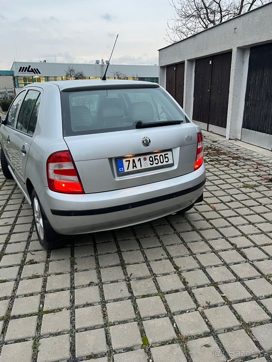 Škoda Fabia 1.4 BENZIN BEZ KOROZE 170 000km EXTRA VÝBAVA - 4