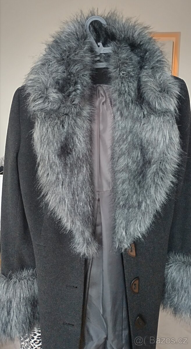 Dámský zimní kabát černý - 4