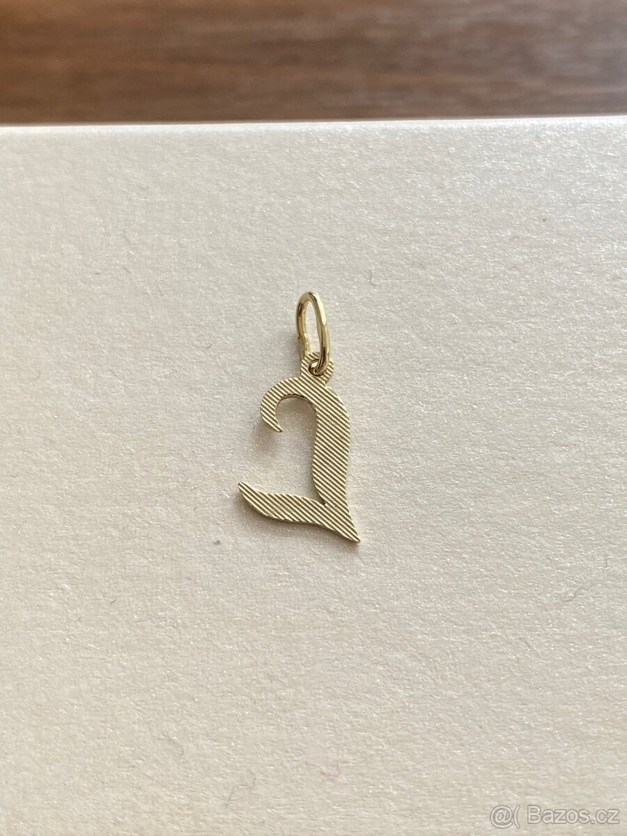 Zlatý přívěsek - 4