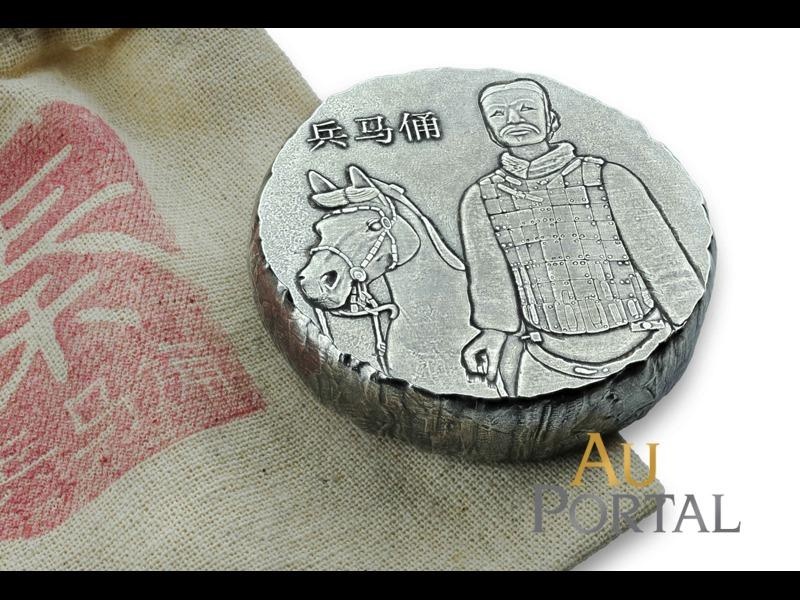 Stribrna investiční mince terracora army 5oz , 2019, antique - 4