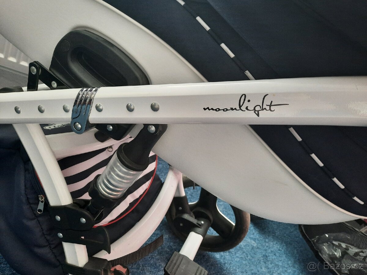 Kočárek 2v1 s příslušenstvím - 4