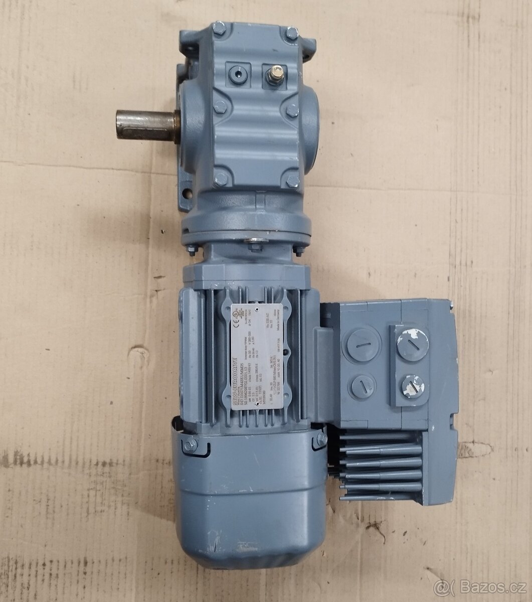 SEW-EURODRIVER _ frekvenční měnič +el. motor+ - 4
