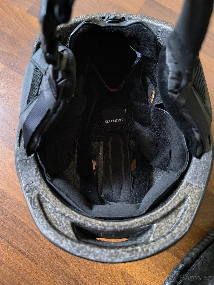 Lyžařská helma Giro vel.59-62 - 4