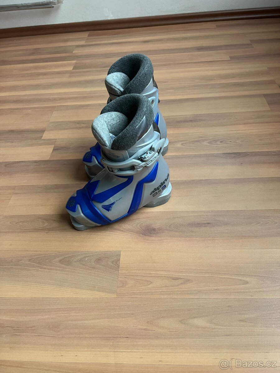 Dětské (dívčí) lyže Rossignol + přilba, brýle a boty - 4