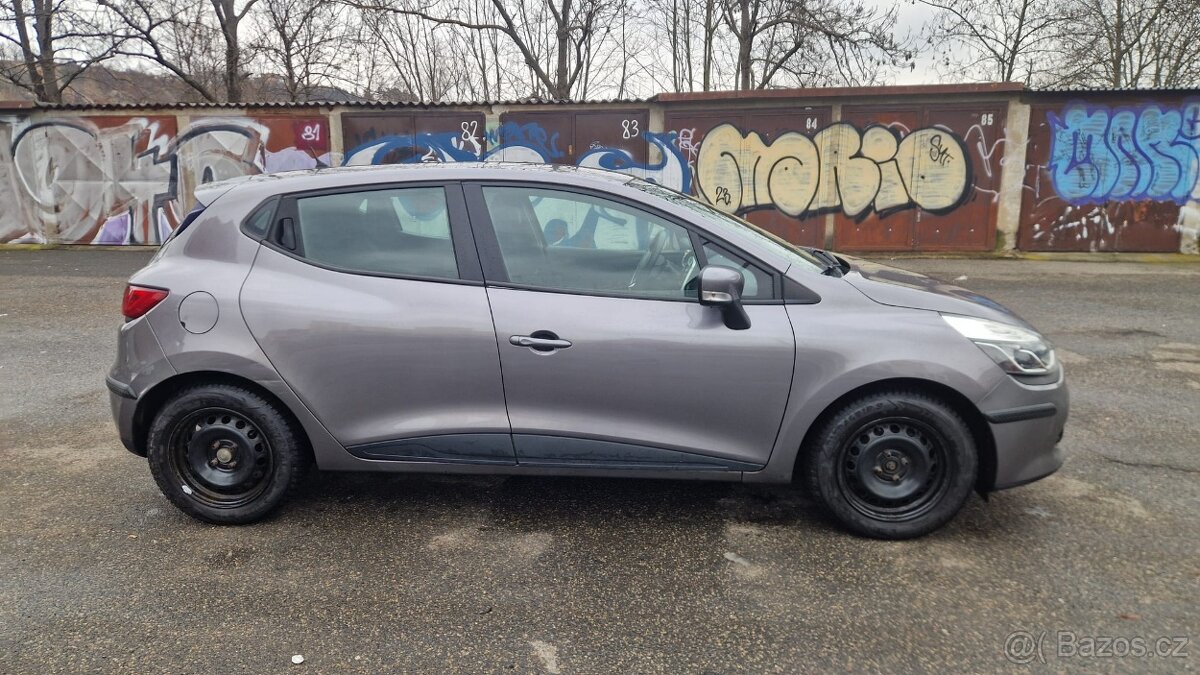 Renault Clio, 1.2i 54kW, 74tis. najeto - 4
