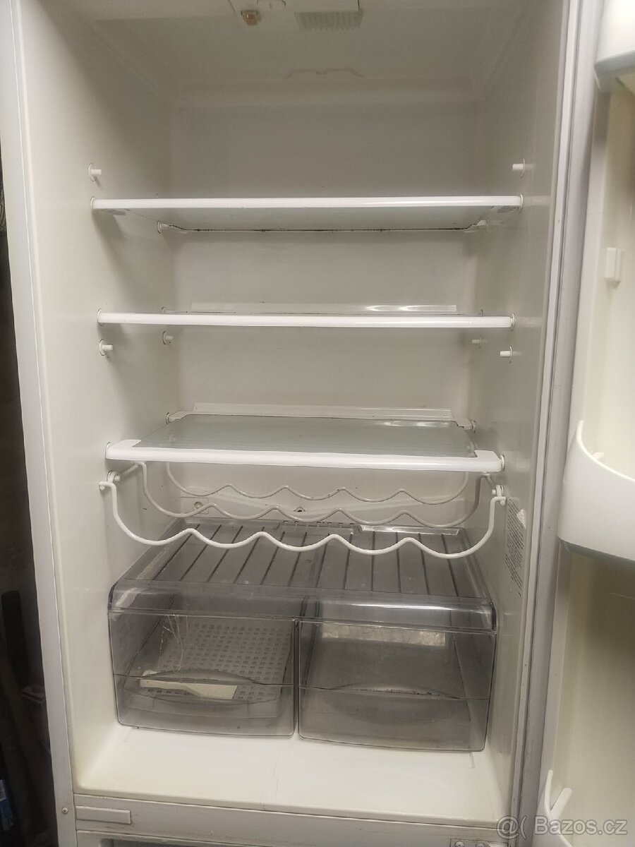 Prodám lednici Ardo - 4