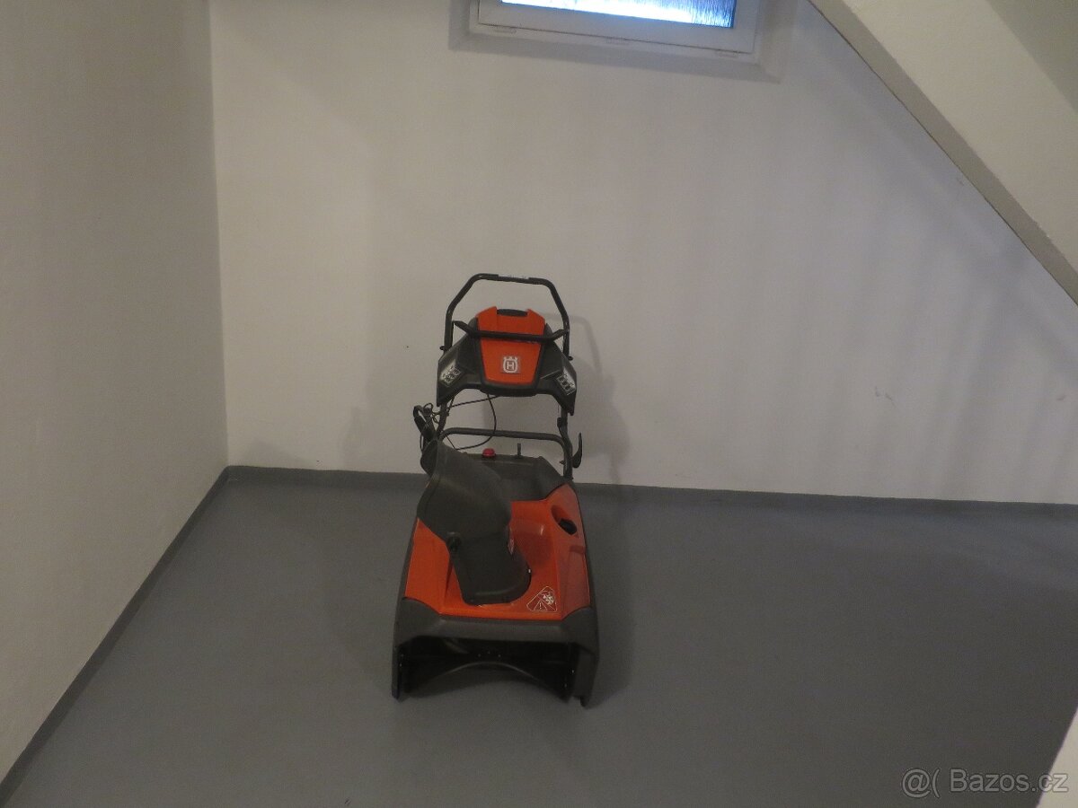 Sněhová fréza Husqvarna ST 121E - 4