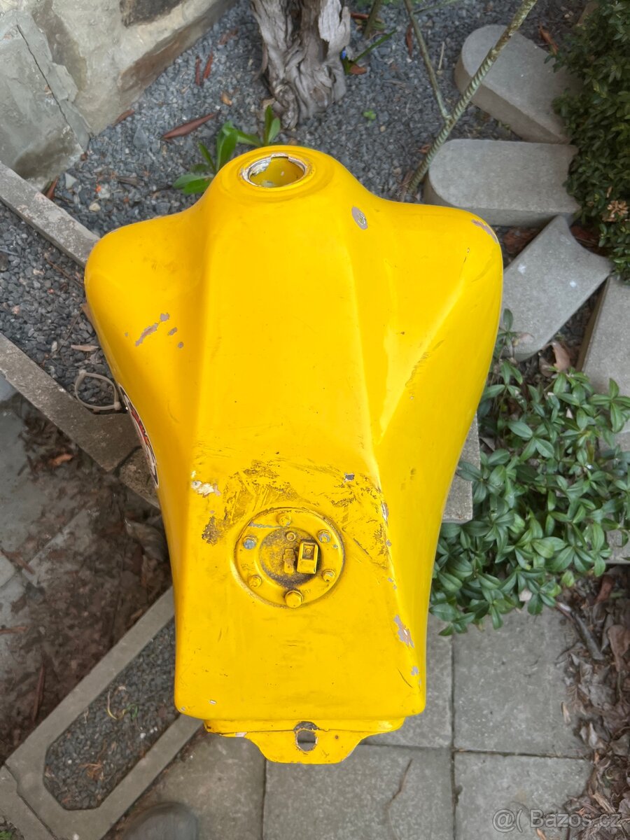 Nádrž gilera rx 125 - 4